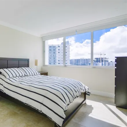 Image 9 - Burleigh House Condominium Inc., 7135 Collins Avenue, Atlantic Heights, Miami Beach, FL 33141, USA - Condo for rent
