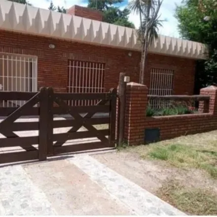 Buy this 2 bed house on Leónidas Gambartes in Departamento Punilla, Villa Carlos Paz