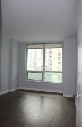 Image 7 - The Shore South, 20 Newport Parkway, Jersey City, NJ 07310, USA - Condo for rent