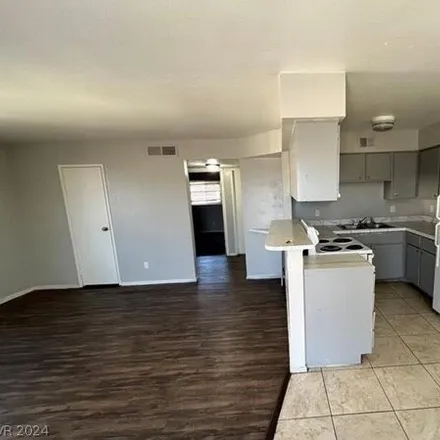 Image 3 - 4224 North Vornsand Drive, Sunrise Manor, NV 89115, USA - Condo for sale