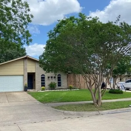 Rent this 3 bed house on 430 Clover Lane in Garland, TX 75043