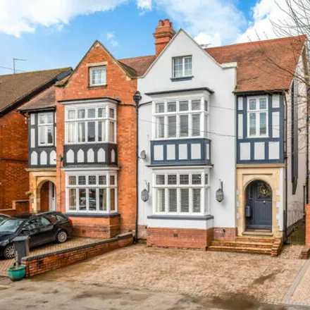 Buy this 5 bed duplex on Kenilworth in Kenilworth, Warwickshire