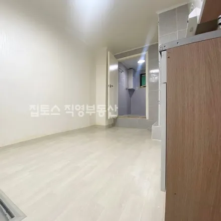 Rent this 1 bed apartment on 서울특별시 마포구 망원동 394-123