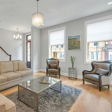 Image 3 - 906 Willow Avenue, Hoboken, NJ 07030, USA - House for sale