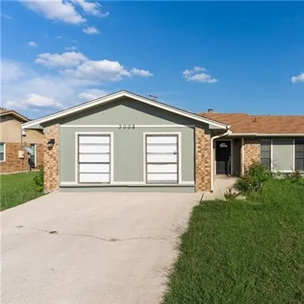 Buy this 4 bed house on 3100 Belmont Drive in Killeen, TX 76549