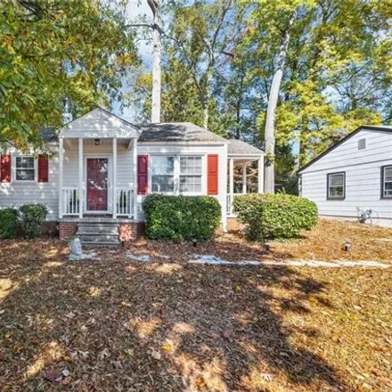 Buy this 3 bed house on 2302 Albright Drive in Fairfield, Greensboro