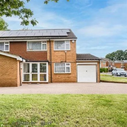 Buy this 5 bed house on 1 Milverton Close in Walmley, B76 1NB