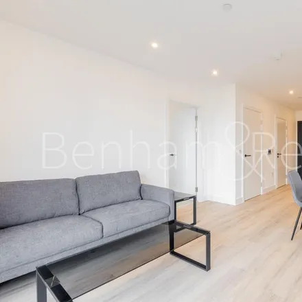 Rent this 1 bed apartment on 1-16 Vardon Close in London, W3 6YW