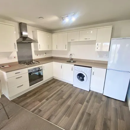Image 1 - Spinner House, Elmira Way, Salford, M5 3LH, United Kingdom - Apartment for rent