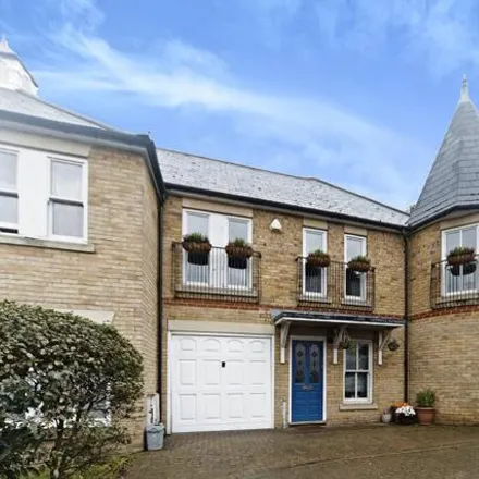 Buy this 3 bed townhouse on 12-14 Catford Hill in London, SE6 4PX