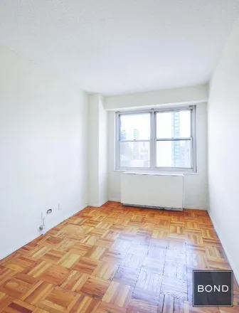 Rent this 1 bed condo on 250 East 87th Street in New York, NY 10128