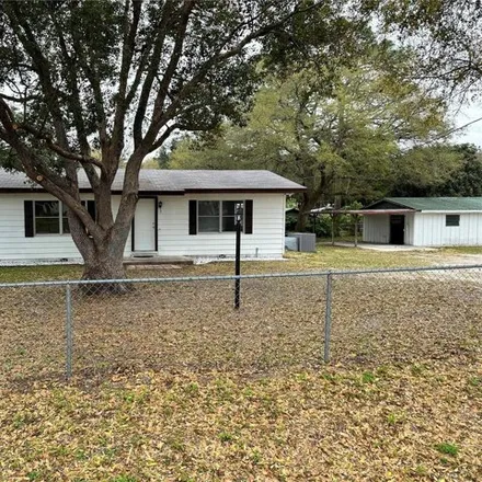 Buy this studio apartment on 11905 Southeast 98 Terrace in Marion County, FL 34420