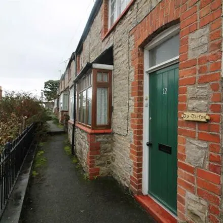 Rent this 2 bed townhouse on St. Hilary's Chapel in Castle Hill, Denbigh