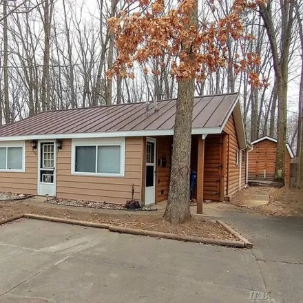 Buy this 2 bed house on 549 Ithaca in Harrison, Clare County
