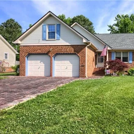 Buy this 3 bed house on 817 North Haven Circle in Chesapeake, VA 23322