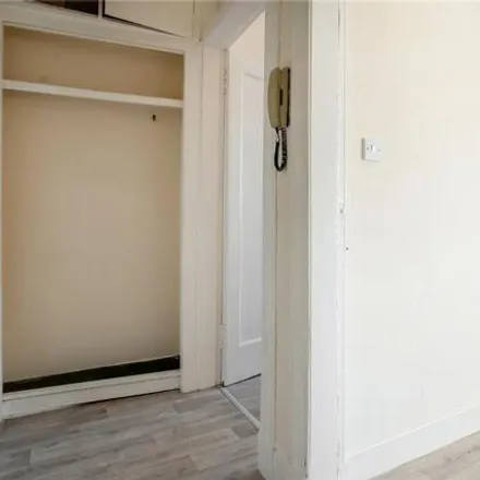 Image 8 - Wardlaw Drive, Rutherglen, G73 3DE, United Kingdom - Apartment for sale