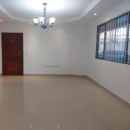Image 1 - Propiedad de la Universidad de Guayaquil, Luis Orrantia Cornejo, 090506, Guayaquil, Ecuador - Apartment for rent