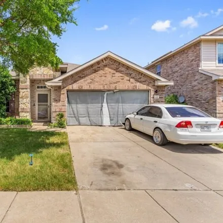 Buy this 3 bed house on 1005 Mule Deer Rd in Forney, Texas