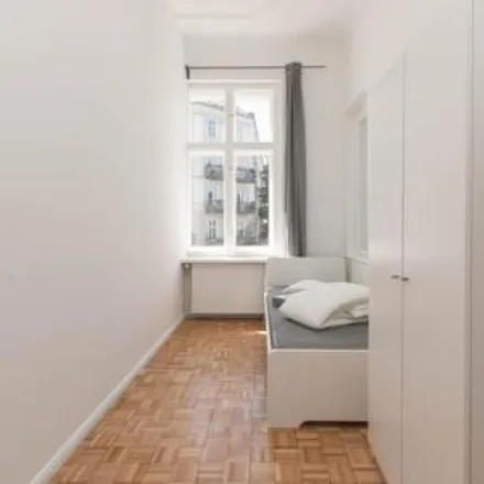 Rent this 8 bed room on Biebricher Straße 15 in 12053 Berlin, Germany