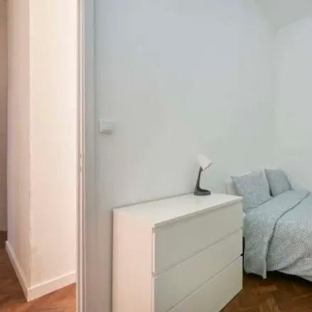 Rent this 4 bed room on Mercearia Lucinda in Rua Sampaio e Pina, 1070-051 Lisbon