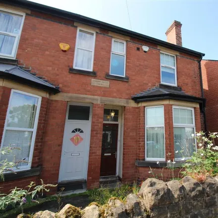 Rent this 6 bed duplex on 29 Peveril Road in Beeston, NG9 2HY