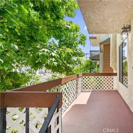 Image 2 - Pinewood Avenue, Los Angeles, CA 91042, USA - Townhouse for rent