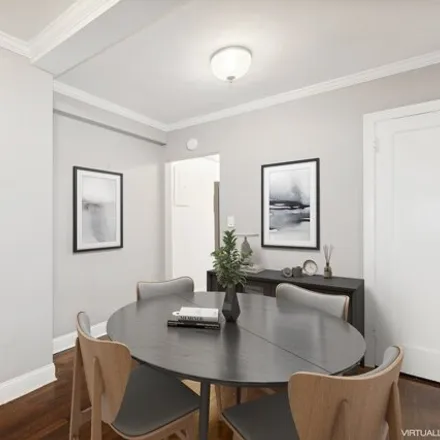 Image 2 - 424 East 52nd Street, New York, NY 10022, USA - Apartment for sale