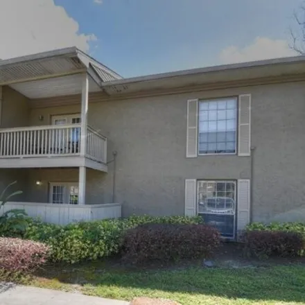 Buy this 3 bed condo on Spanish Trace Drive in Altamonte Springs, FL 32717