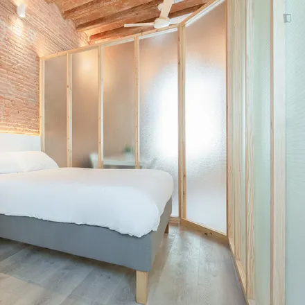 Rent this studio apartment on Carrer de Sant Pere Màrtir in 50, 08012 Barcelona