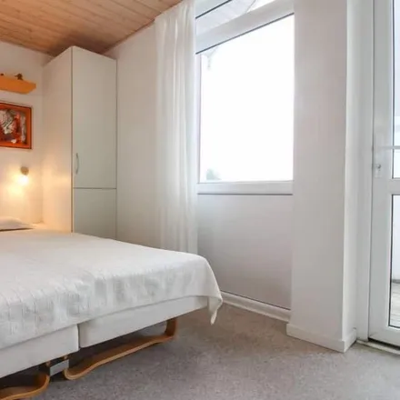 Rent this 2 bed apartment on 9480 Løkken