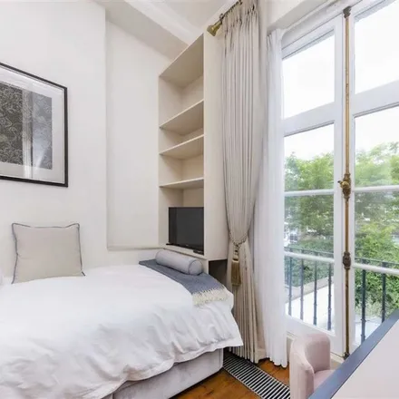 Rent this 2 bed apartment on Hereford House in 11 Ovington Gardens, London