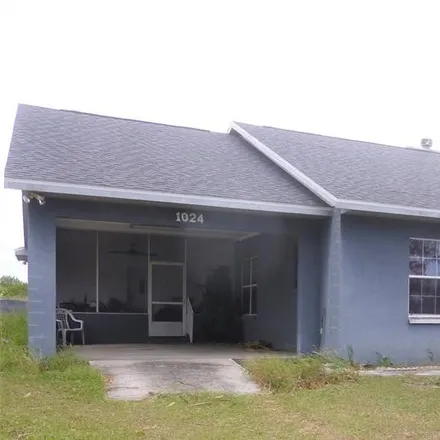 Buy this 4 bed house on 1024 South Lake Reedy Boulevard in Frostproof, Polk County