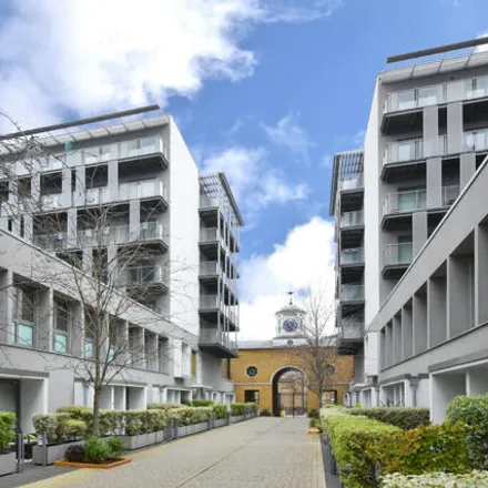 Image 1 - Gun Carriage Mews, Carriage Street, London, SE18 6YN, United Kingdom - Apartment for sale