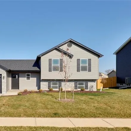 Buy this 4 bed house on Autumn Trace Parkway in Wentzville, MO 63348