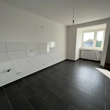 Image 8 - Mülheimer Straße 134, 47057 Duisburg, Germany - Apartment for rent