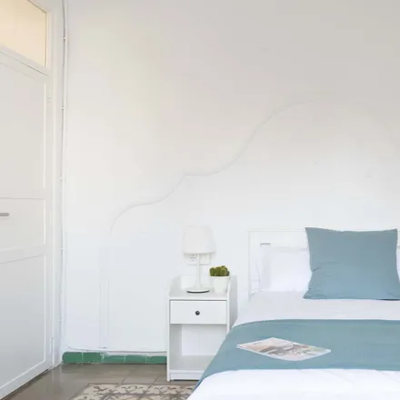 Rent this 11 bed room on Bar Trafalgar in Carrer de Trafalgar, 46023 Valencia
