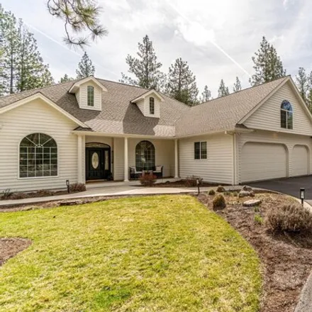 Buy this 3 bed house on Manzanita Lane in Deschutes County, OR 97702