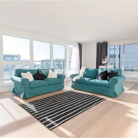 Image 1 - Cornish House, Pump House Crescent, London, TW8 0DE, United Kingdom - Apartment for rent