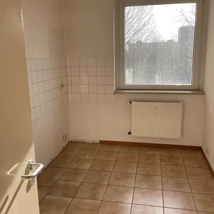 Rent this 3 bed apartment on Güstrower Straße 3 in 40595 Dusseldorf, Germany
