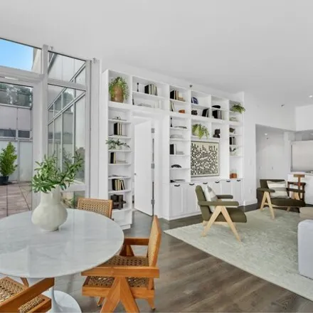 Image 4 - 430 East 13th Street, New York, NY 10009, USA - Condo for sale
