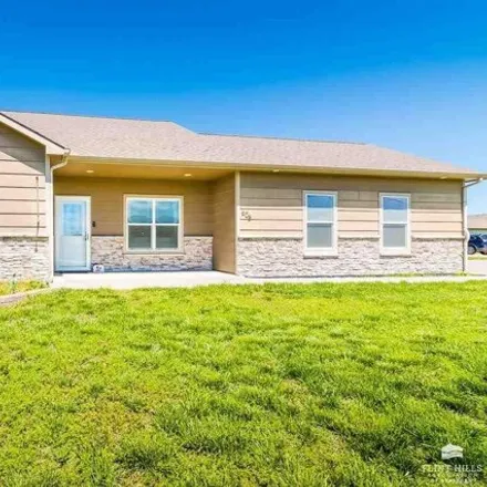 Buy this 3 bed house on 612 Northfield Road in Manhattan, KS 66502