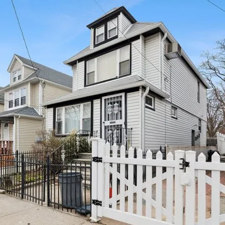 Buy this 3 bed house on 143-13 Ferndale Avenue in New York, NY 11435