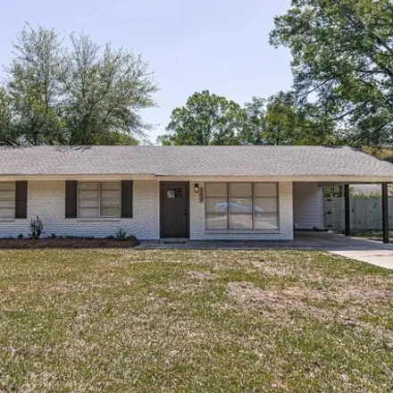 Image 2 - 155 Hudson Drive, Monroe, LA 71203, USA - House for sale