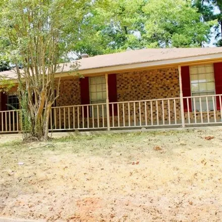 Buy this 3 bed house on 242 East Homewood Drive in Crockett, TX 75835