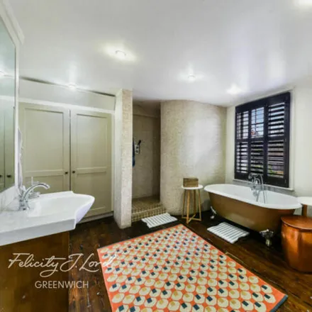 Image 6 - 39 Greenwich South Street, London, SE10 8NS, United Kingdom - Townhouse for sale