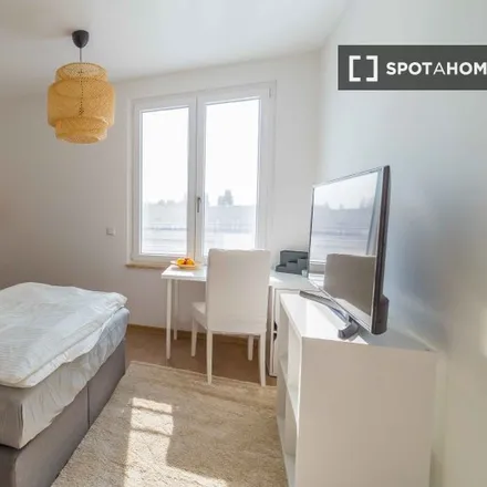 Rent this 4 bed room on Klara-Franke-Straße 16 in 10557 Berlin, Germany