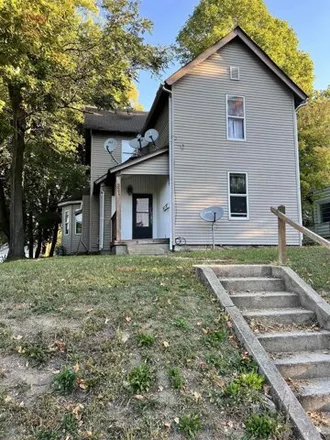 Buy this 4 bed house on 315 East Grant Street in Marion, IN 46952