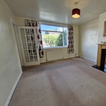 Image 5 - Springfield Rise, Horsforth, LS18 5DS, United Kingdom - Townhouse for rent