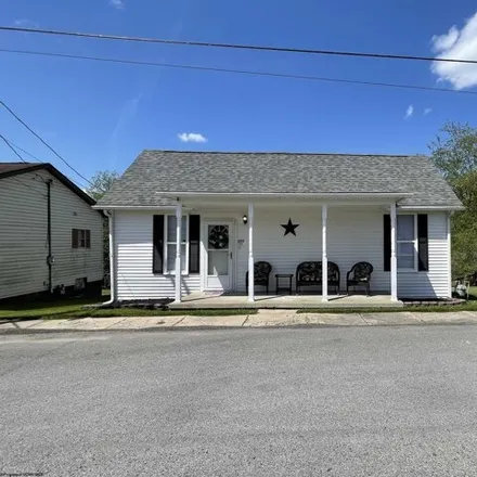 Buy this 2 bed house on 224 Washington Street in Fairview, Marion County