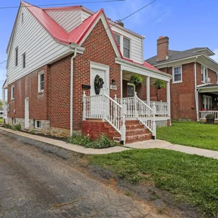 Image 3 - 813 Frederick Street, Hagerstown, MD 21740, USA - House for sale